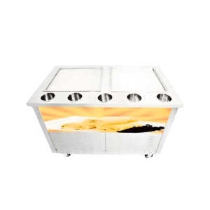 • Plancha de 53 x 53 cm • Producción de 25 lt x hora. • Compresor Gree Rotativo Japones de 1 HP. • Potencia de Entrada : 1500 W • Panel digital • Pedal Defrost • Ruedas con freno. • Dimensiones de la máquina:68x68x81 cm • Peso: 65 Kg • Estructura de Acero Inoxidable